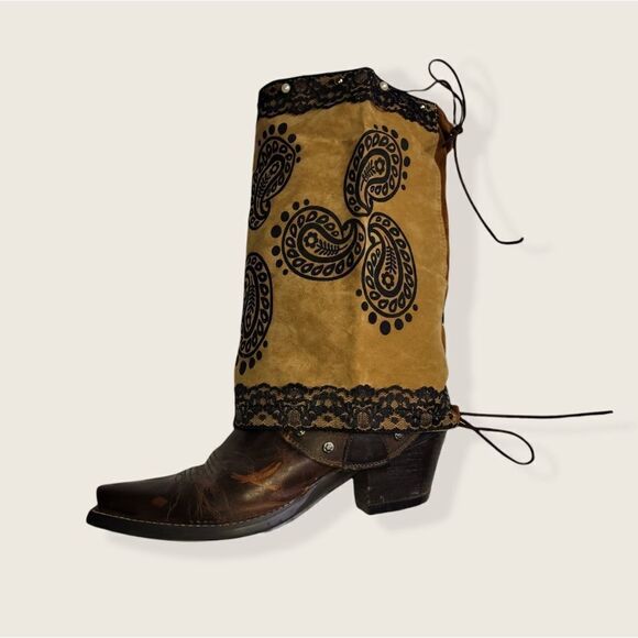 NWT Paisley Boot Covers Women's Western Rodeo Wear With Lace Trim and Pearls - Picture 6 of 8